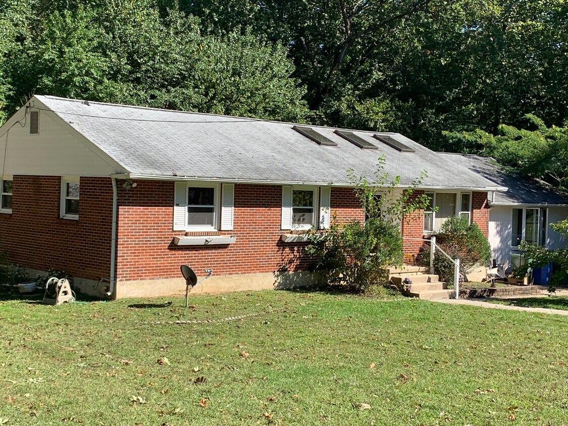 Foto principal - 46 Crooked Ln