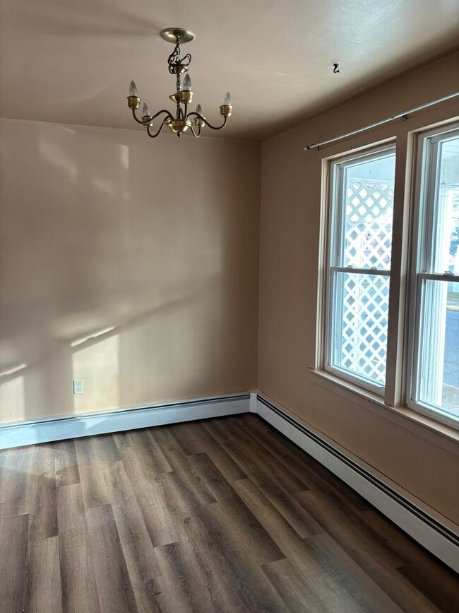 Building Photo - Available NOW! 3 Bed 1 Bath in Newville, PA!