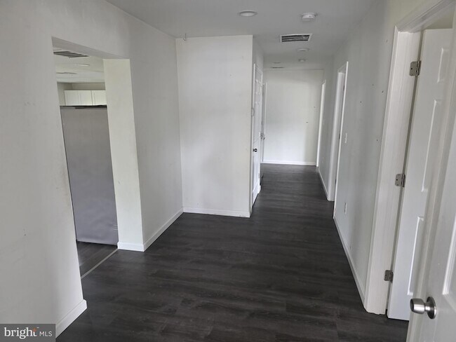 Foto del edificio - 203 E Cedarville Rd
