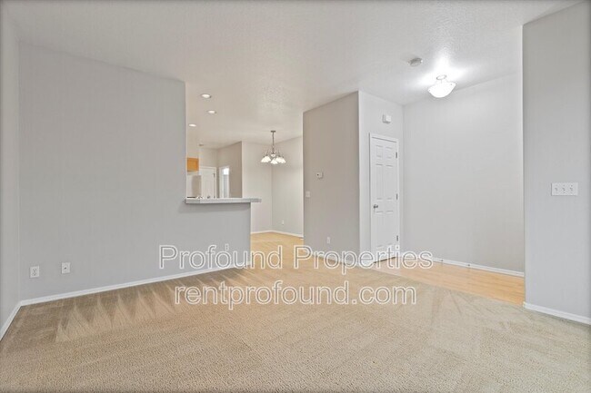 Foto del edificio - 2310 NW Roseburg Terrace