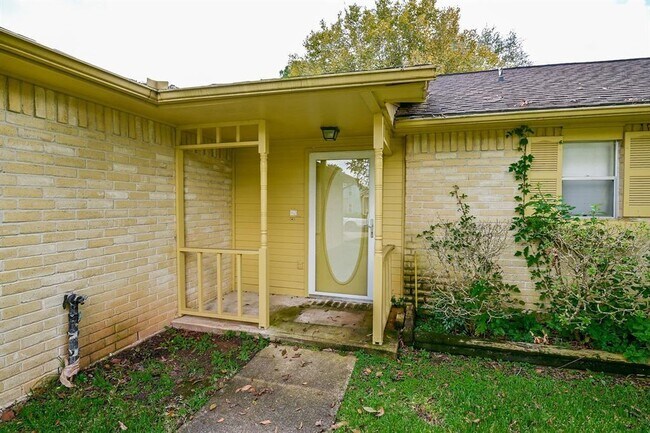 Foto del edificio - 7427 Gatebriar Ct
