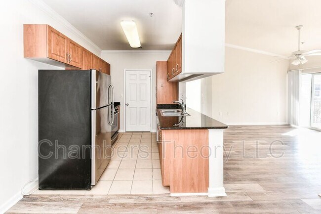 Foto del edificio - 12104 Garden Grove Cir