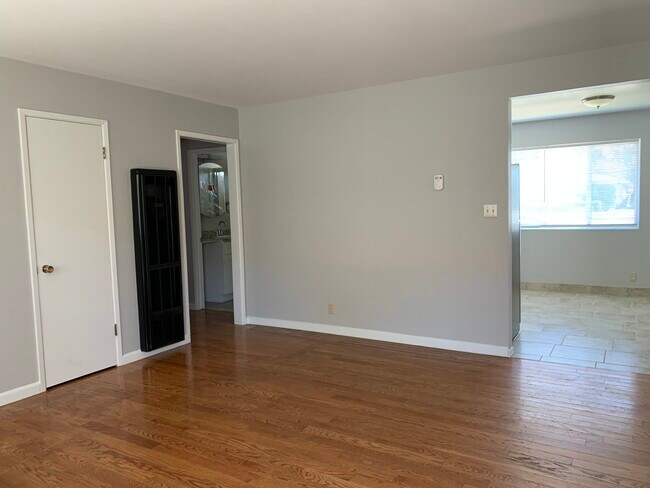 Building Photo - 4351 Latimer Ave