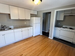 Building Photo - 868 Margaret St