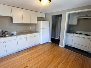 Building Photo - 868 Margaret St