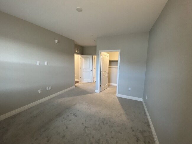 Foto del edificio - Newly Built Condo in the Side Creek Neighborhood!