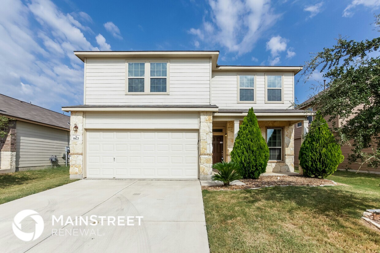 Foto principal - 8423 Cedar Meadows