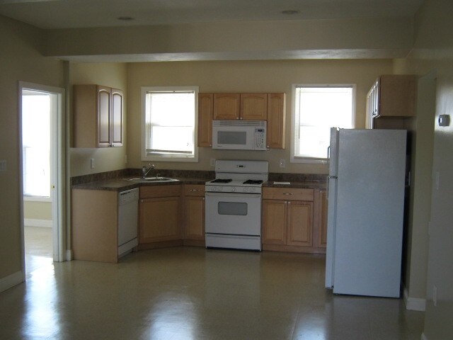 Interior Photo - 281-289 Merrimack St