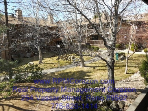 Building Photo - Two-bedroom, two bath condo!