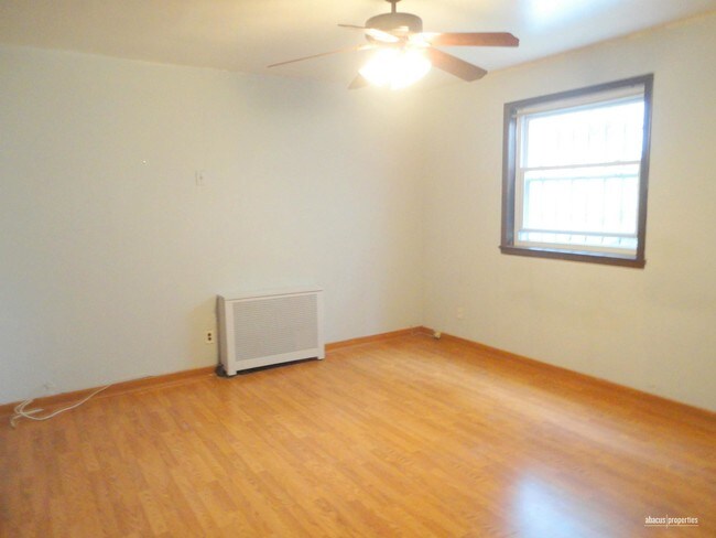 Foto del edificio - 342 Westminster Rd