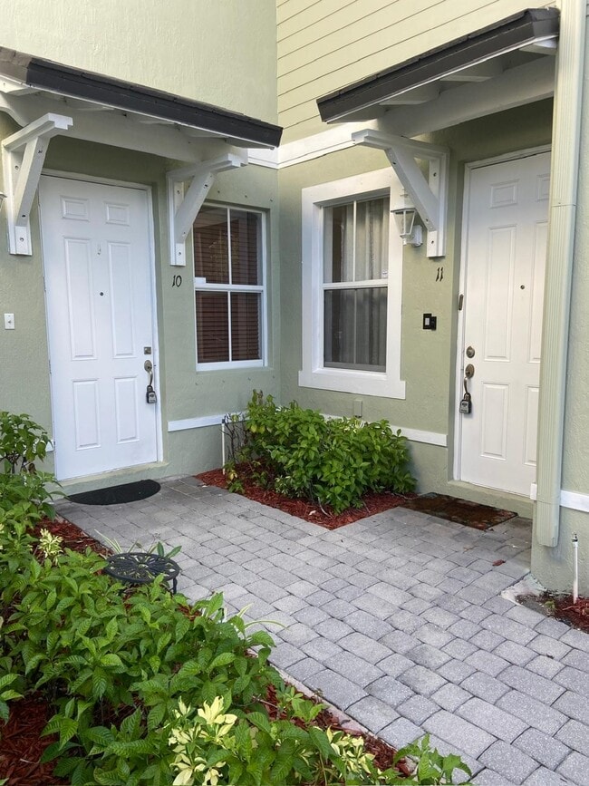 Foto del edificio - 2934 SE 1st Dr