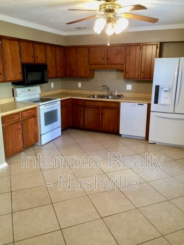Building Photo - 225 Timberway Dr