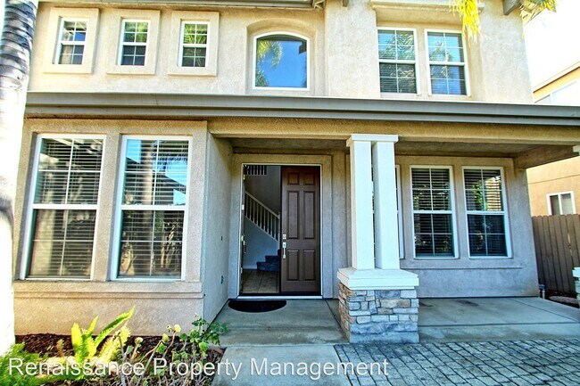 Building Photo - 5 br, 3 bath House - 333 Quail Run Cir.
