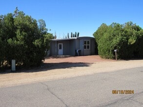 Building Photo - 3102 Devlin Ave