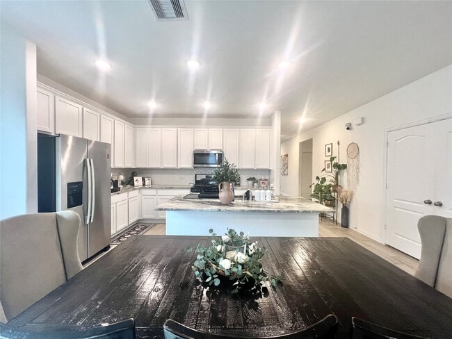 Building Photo - 31311 Horseshoe Meadow Bend Ln