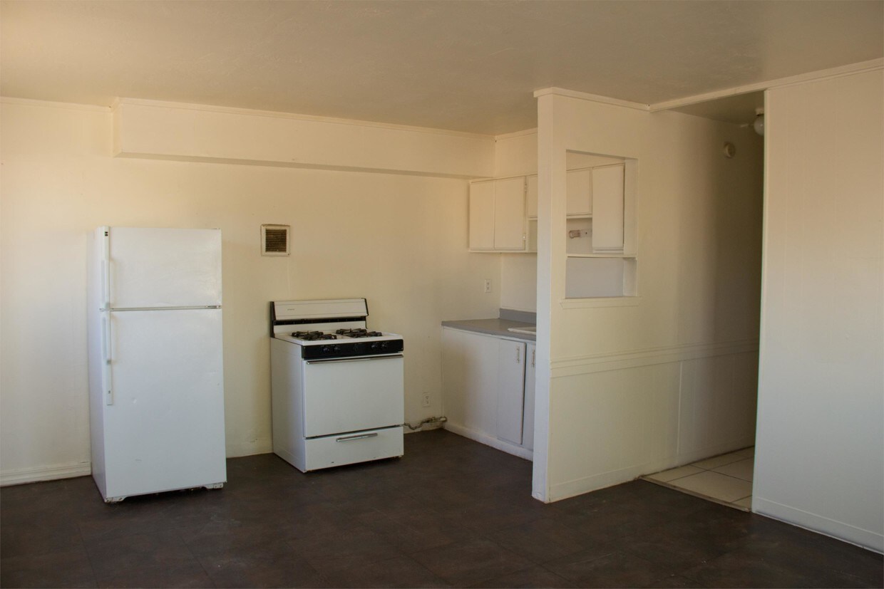 Primary Photo - 518 W Saguaro St