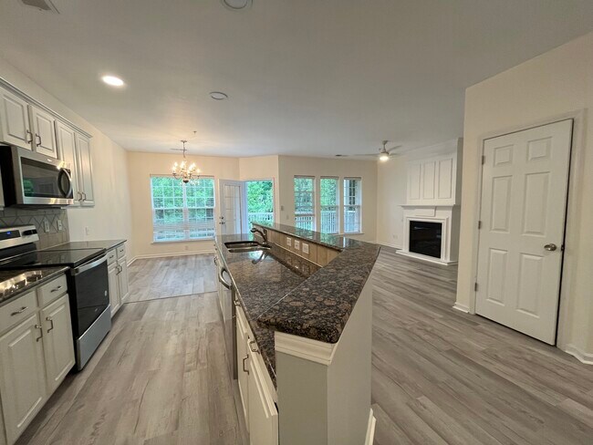 Foto del edificio - 11528 Costigan Ln