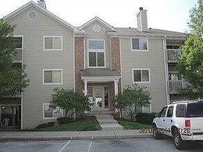 Building Photo - 460 Lakeview Dr