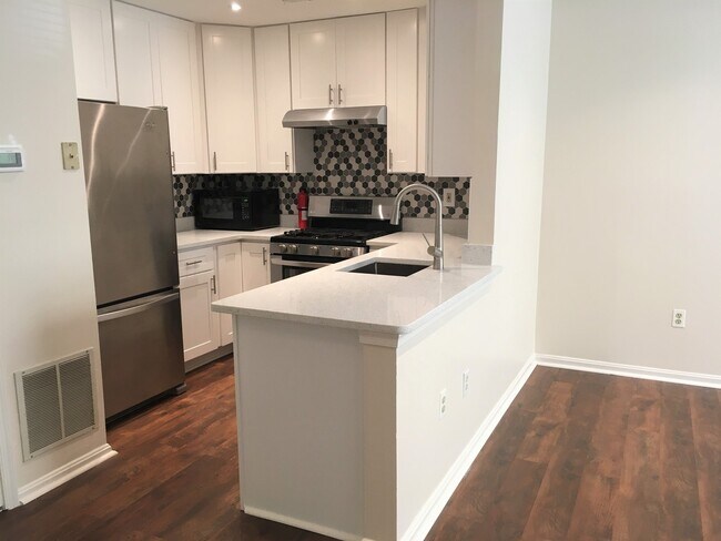 Foto del edificio - Gorgeous 3 BR/2.5 BA Townhome in Elkridge!