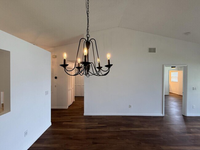 Foto del edificio - 13531 Summerton Dr