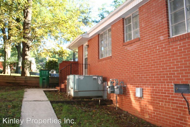 3103 Minnesota Rd Charlotte Nc 28208 House For In Building Photo 3103 Minnesota Rd