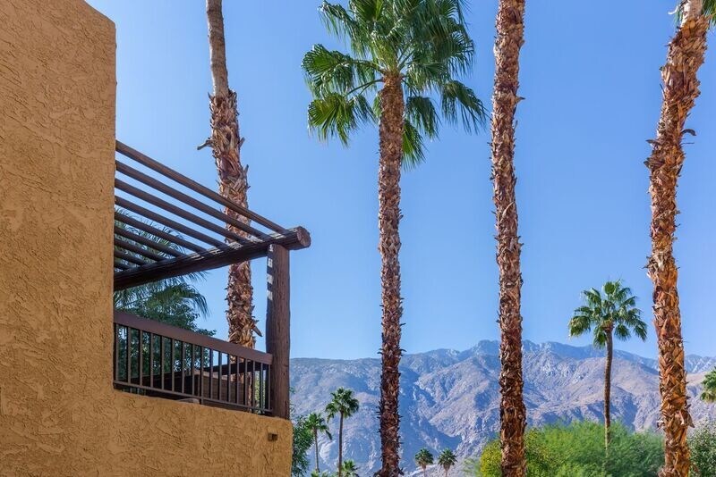 Palos Verdes Villas Apartments in Palm Springs, CA