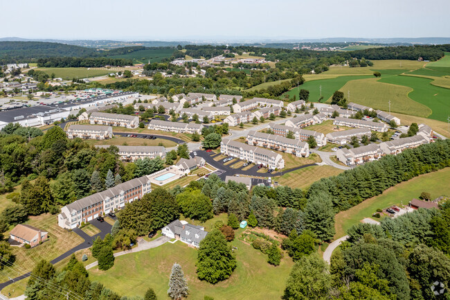 Our Lovely Community - Windsor Commons Townhomes