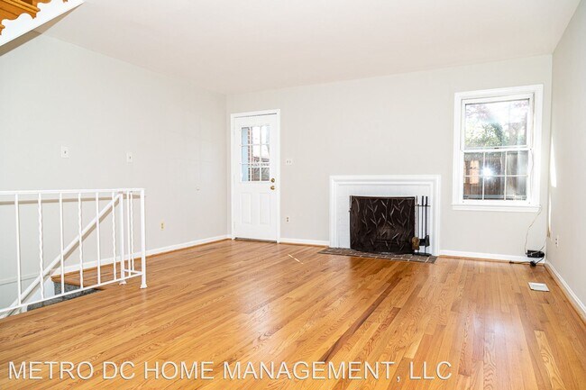 Building Photo - 2 br, 2 bath House - 130 S Wise St