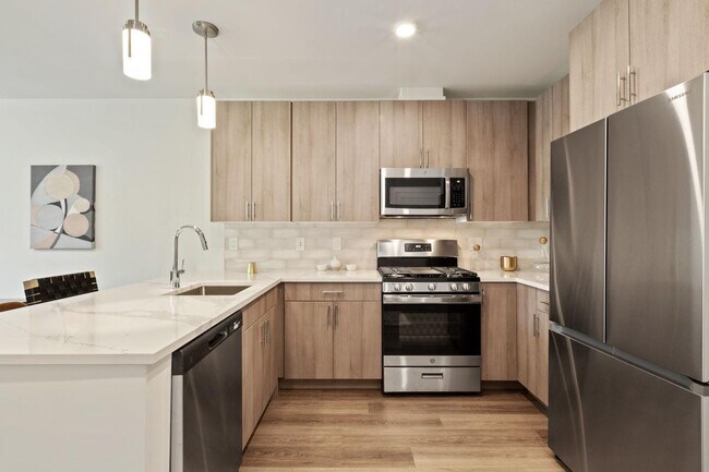 Foto del edificio - The Park at Woodbridge Station