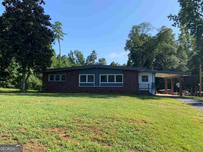 Building Photo - 401 Baxter Rd
