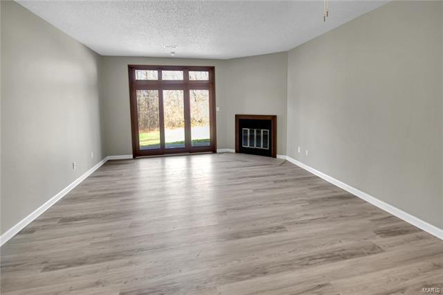 Building Photo - 13831 Amiot Dr