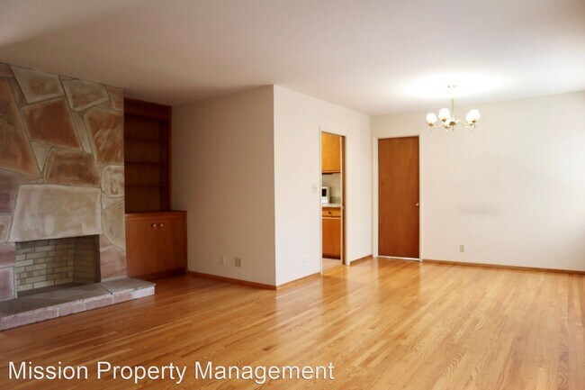 Building Photo - 3 br, 2 bath House - 36045 Larch Way