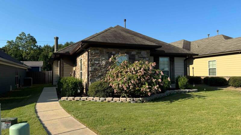 Foto principal - 85 Laurel Pl