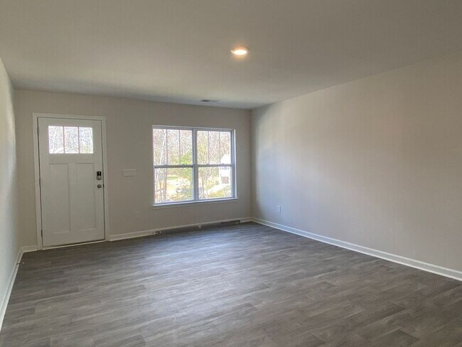 Building Photo - 45 Hamrick Dr