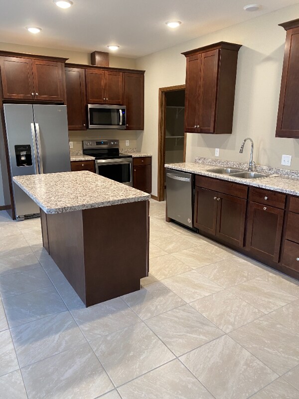 Building Photo - 3812 Doolittle Dr