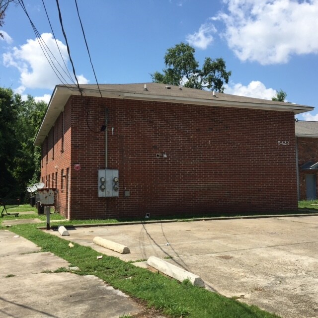 Building Photo - 5423 Nicholson Dr