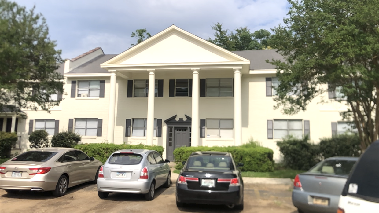 Foto principal - 204 N Farmerville St