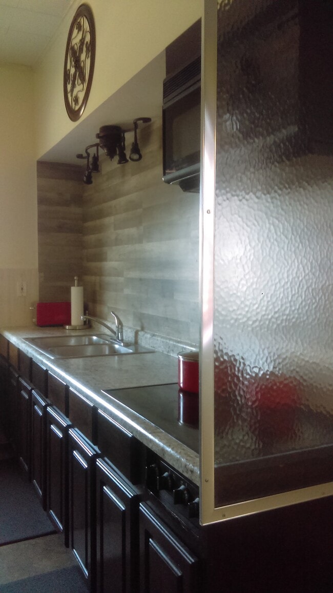 1554 Main St Apartments in WI