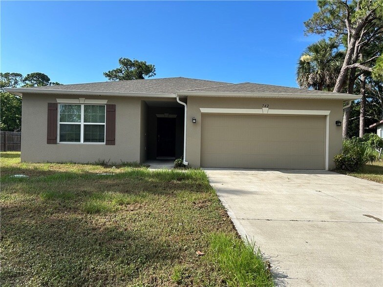 Foto principal - 742 Forster Ave