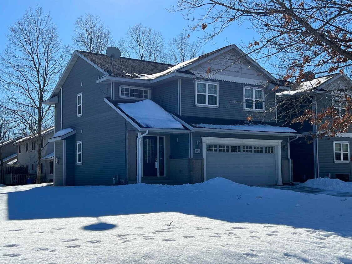 152833 Morning Glory Ln, Wausau, WI 54401 Condo for Rent in Wausau