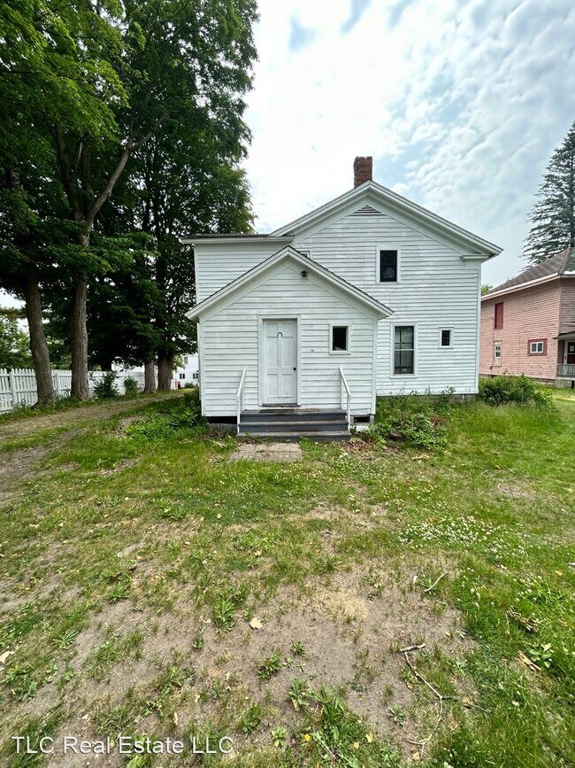 Building Photo - 4 br, 1.5 bath House - 507 West St