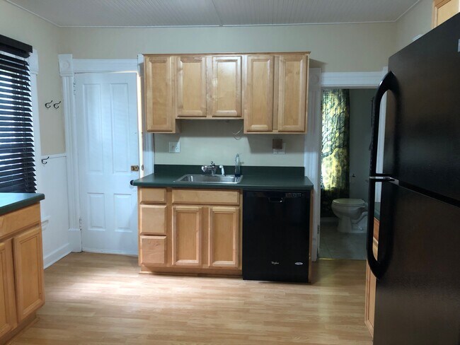 Cocina - 518 W Wilson St