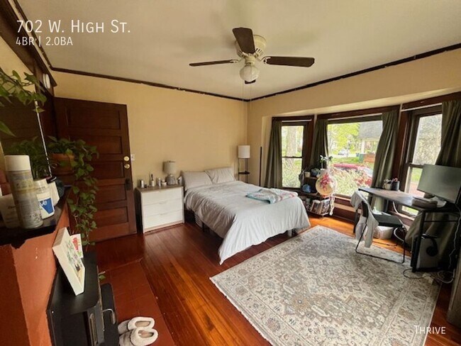 Foto del edificio - 702 W High St