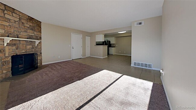 Building Photo - 2BR 2 Bed Condo in Green Mountain - Denver Area