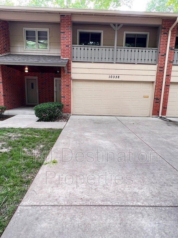 Primary Photo - 10338 Ash St