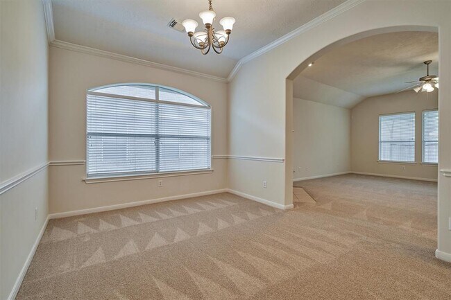 Foto del edificio - 2406 Green Fern Ct