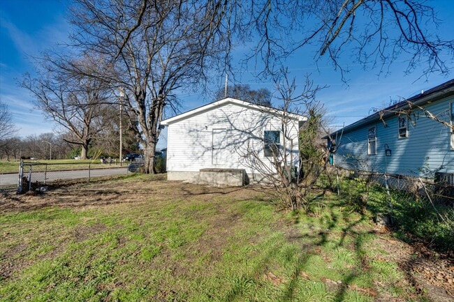 3BR / 1BA Home for Rent $1750/month — Comfortable Living in Chattanooga - 3BR / 1BA Home for Rent $1750/month — Comfortable Living in Chattanooga