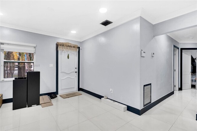 Building Photo - 7385 SW 19th Street Rd