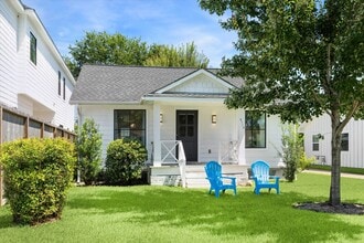 Building Photo - 4710 Edison St