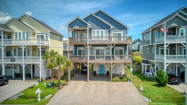 Building Photo - PET FRIENDLY FURNISHED OFF-SEASON RENTAL A...